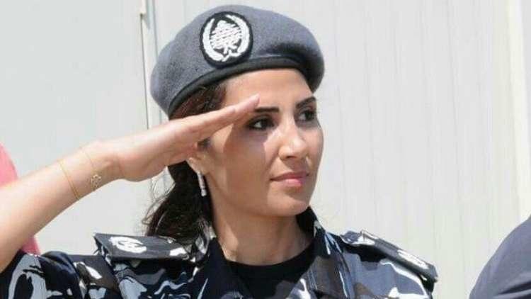 إقالة مسؤولة لبنانية بسبب Like