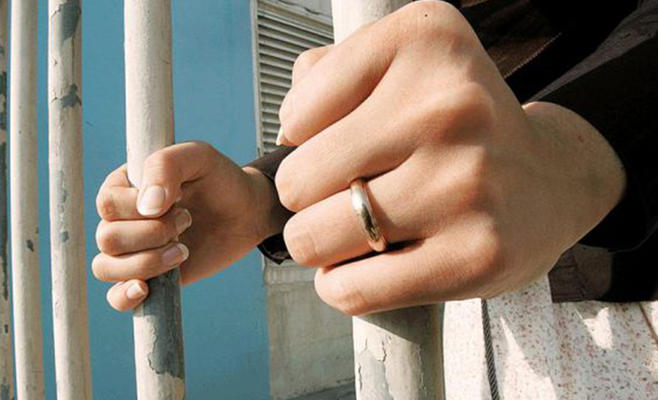 عربيات: اخراج 66 امرأة من السجون