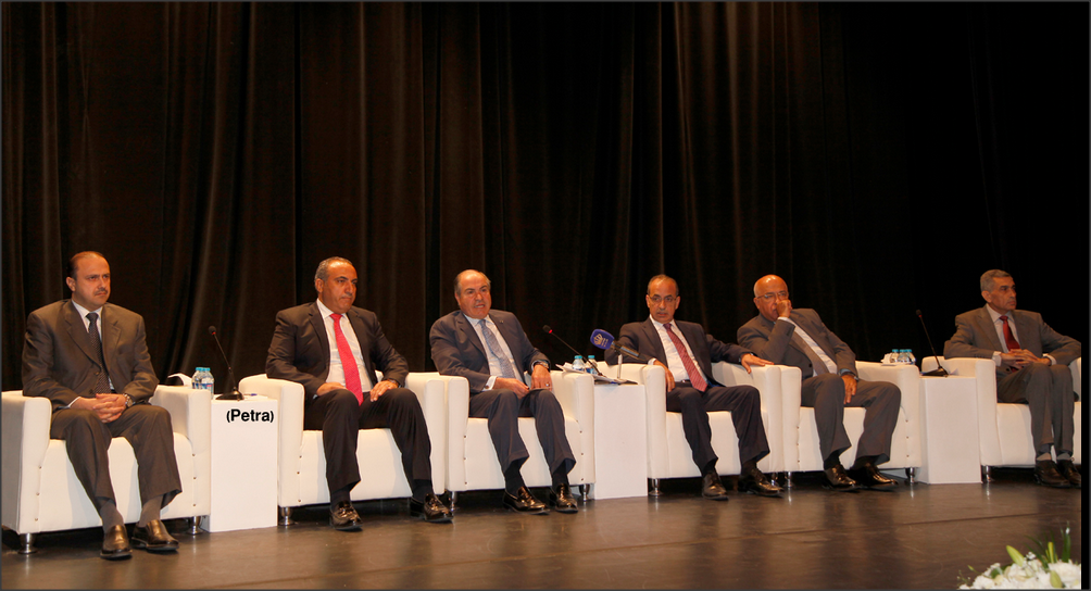 مشادة بين حرس الملقي ورؤساء بلديات