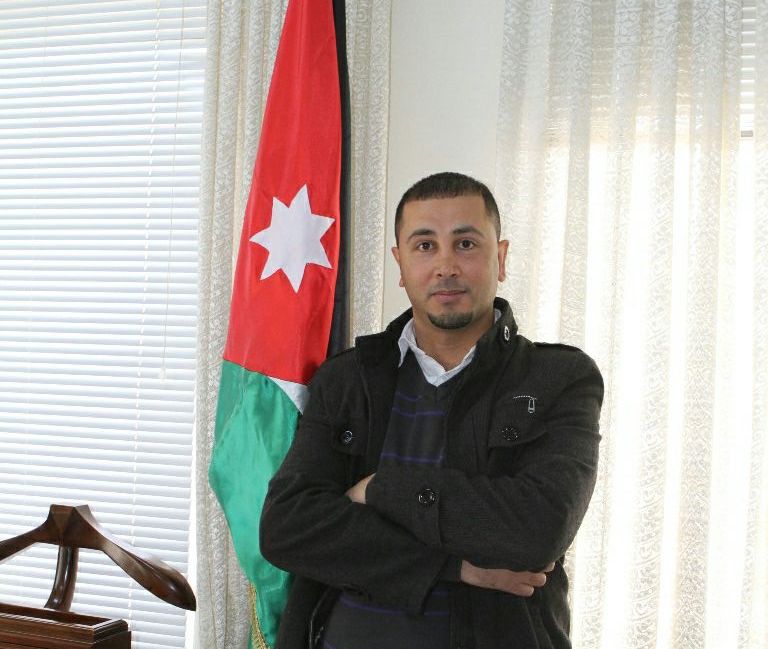 من يقف وراء اكبر سارق كهرباء