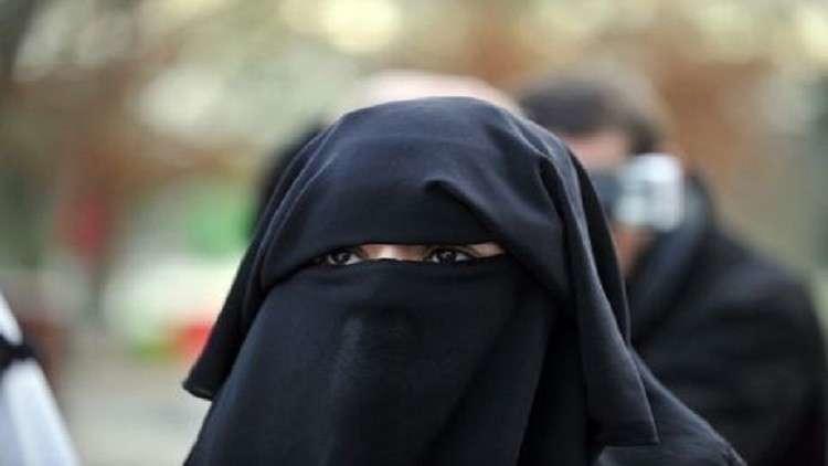 الجزائر تحظر النقاب في المدارس