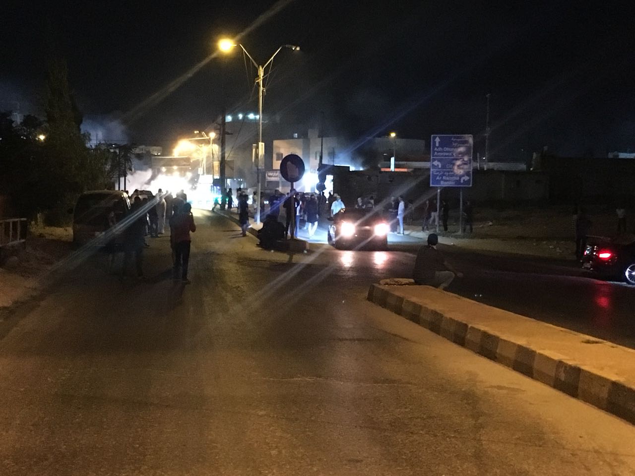 محافظ إربد ينفي إشعال النيران بمبنى