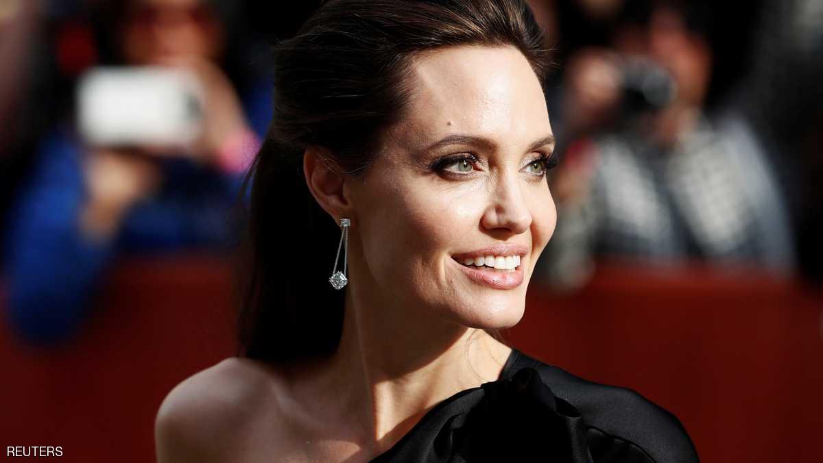 واقعة مسربة تكشف شخصية أنجلينا جولي