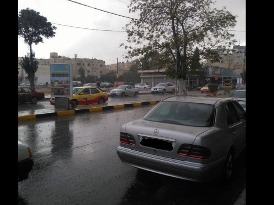 أمطار الخير تسقط على عمّان.. وتحذير