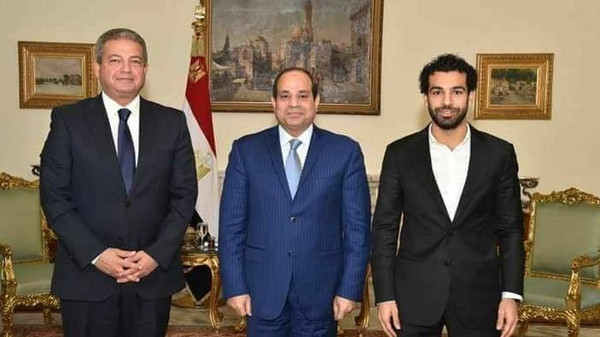 السيسي يستقبل المنتخب المصري بعد تأهله
