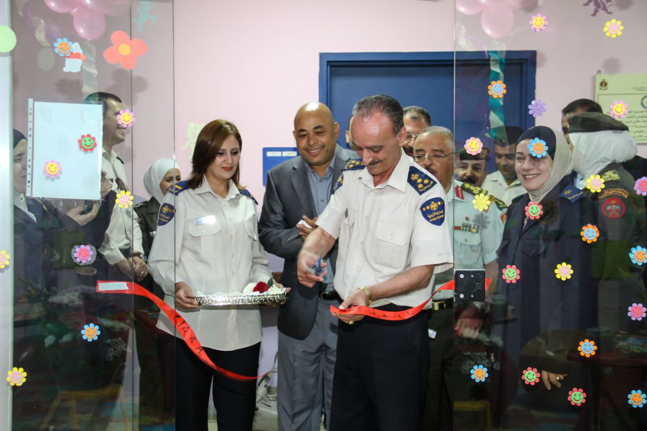 وفد من دائرة الجمارك يزور قسم