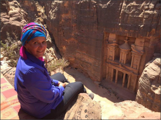 الوزيرة عناب.. ماذا تعرفين عن وطنك