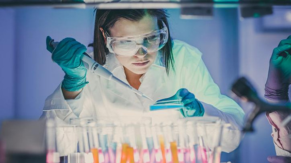 مادة مستخلصة من ثعبان بحري توقف