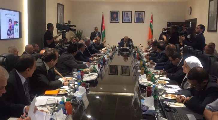 الملقي 8236 8297 يترأس اجتماع المجلس