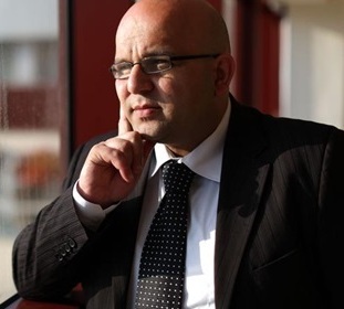 زهران يتبرأ من ابنه