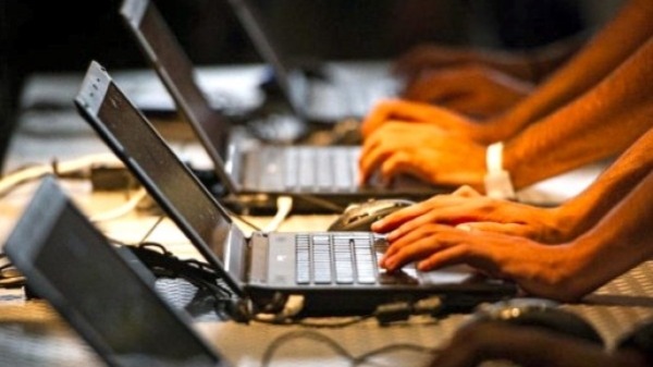 أميركا تحذر.. خلل يجعل الإنترنت اللاسلكي