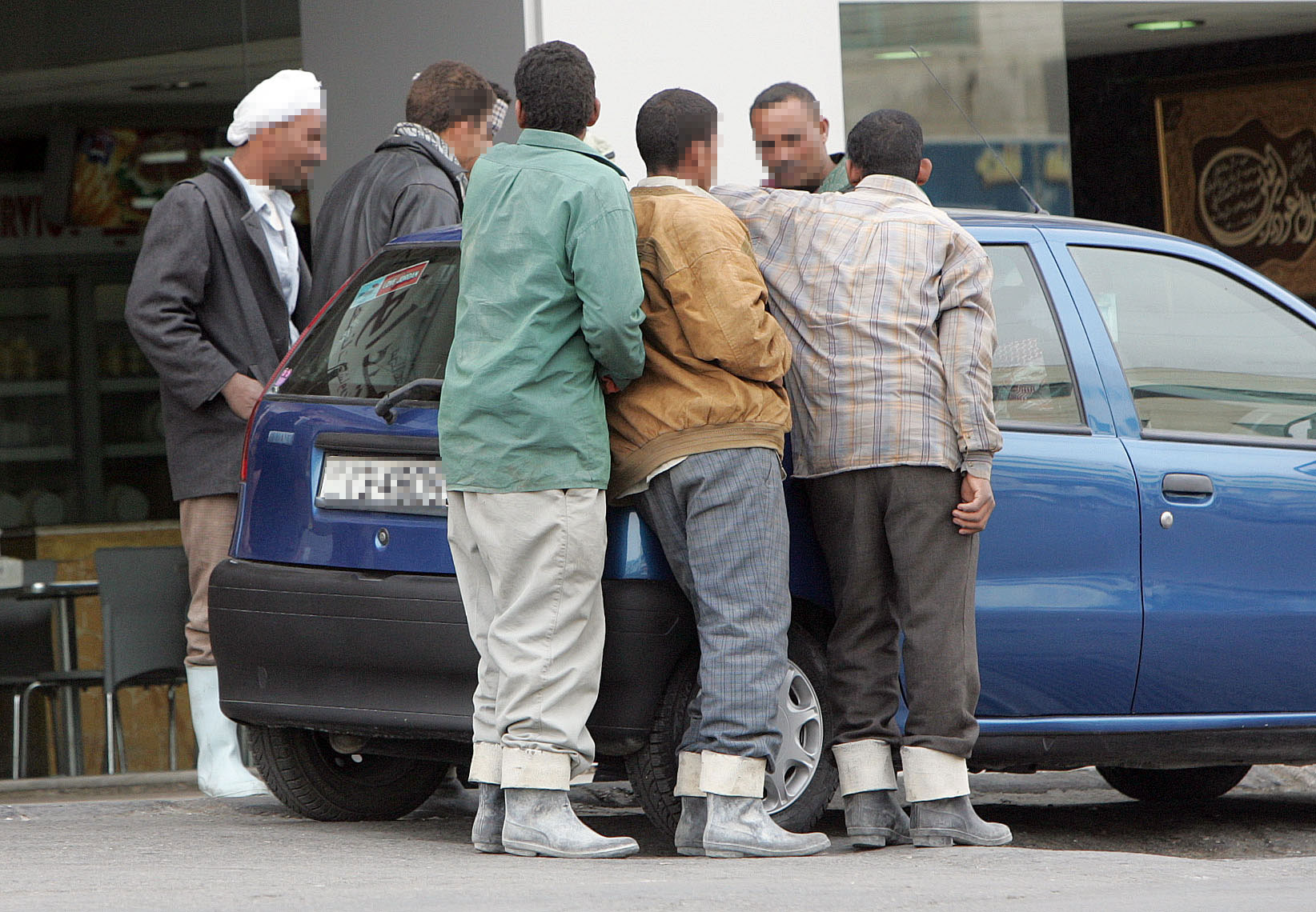 القبض على عصابة متخصصة في ابتزاز