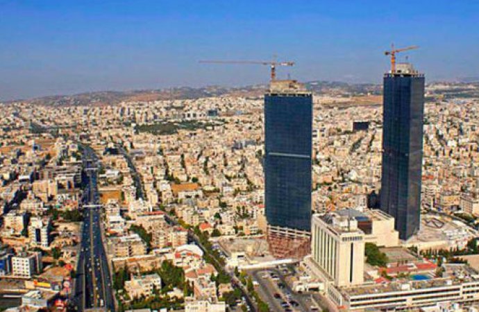 باحثان اقتصاديان يتوقعان نموا حذرا بالاقتصاد