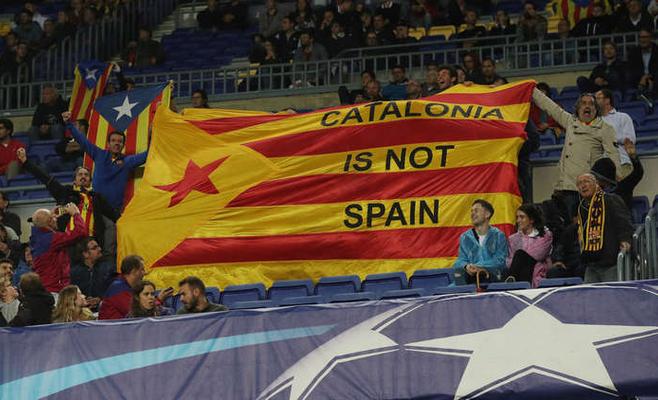 إسبانيا تعلق مهام حكومة كاتالونيا وتدعو