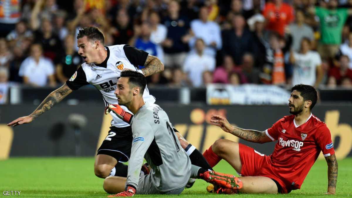 فالنسيا يسحق أشبيلية برباعية