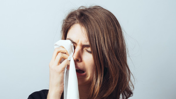 للبكاء فوائد صحية أيضا