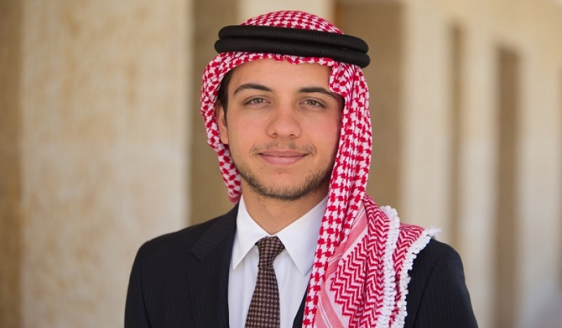 ولي العهد يطلع على المراحل النهائية