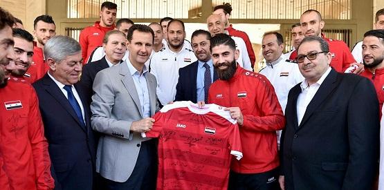 الأسد يكرم لاعبي المنتخب السوري