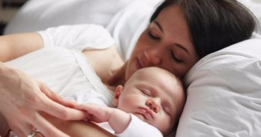 دراسة تؤكد: الولادة في الشتاء تقلل