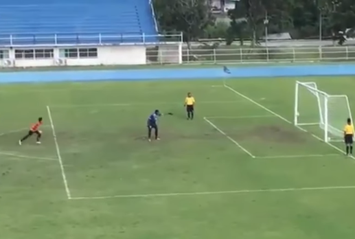 عجيبة كروية في فيديو لآخر ضربة