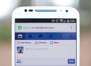 كارثة للصحف والمواقع الإلكترونية.. فيسبوك تختبر