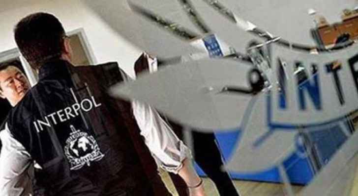 ’الانتربول‘ تبدأ العمل بنظام ’الباركود‘ في