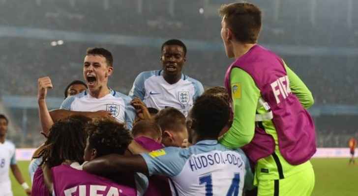 إنجلترا تتوج بمونديال العالم تحت 1633