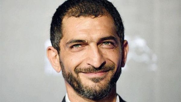 هذه قصة السيارة التي سجنت الفنان