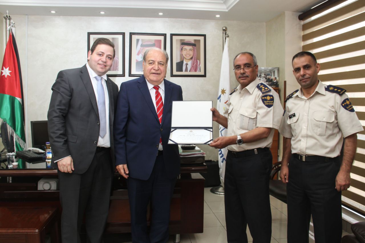 دائرة الجمارك تدرج شركة كمباج في