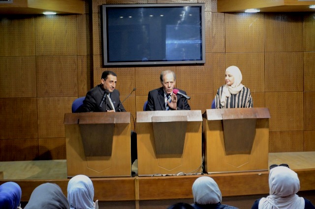 ورشة عمل في ’عمان الاهلية‘ للعنبوسي