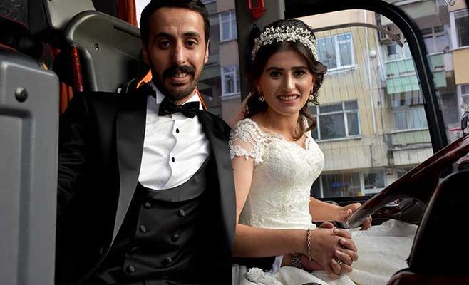 أردني يتزوج سائقة حافلات تركية (صور)