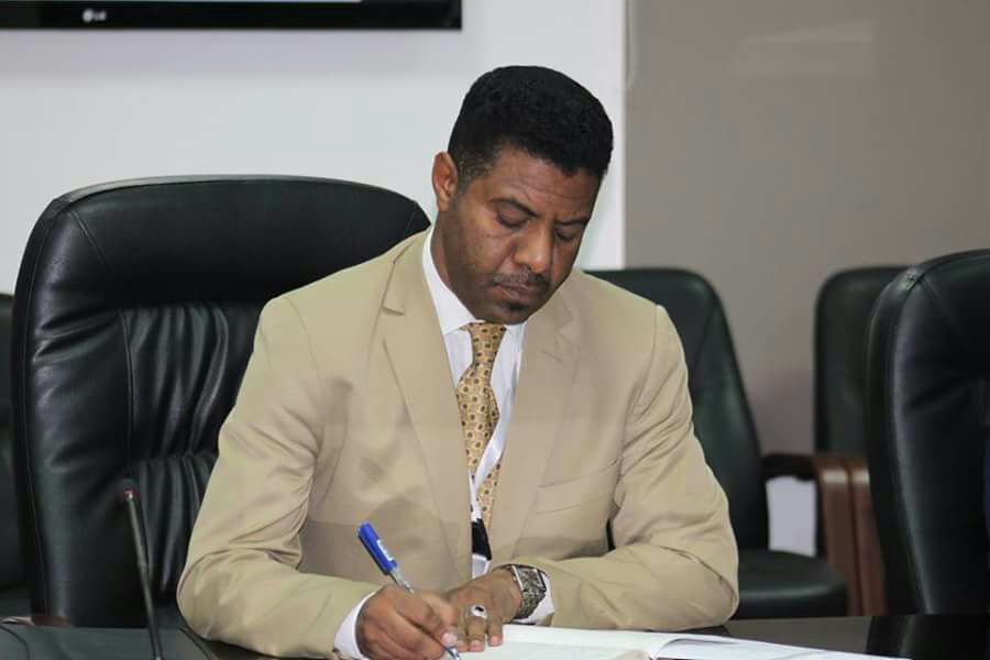 العشوش .. . الى الدكتوراة