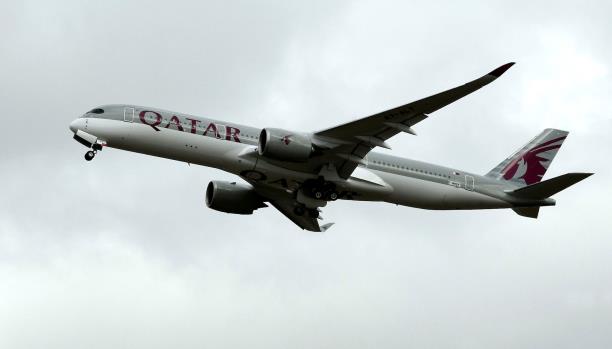 ’خيانة‘ زوج إيراني تجبر طائرة قطرية