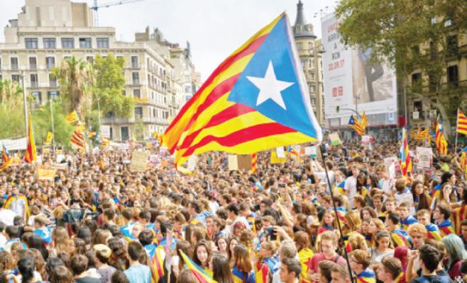 المحكمة الدستورية الإسبانية تبطل إعلان استقلال