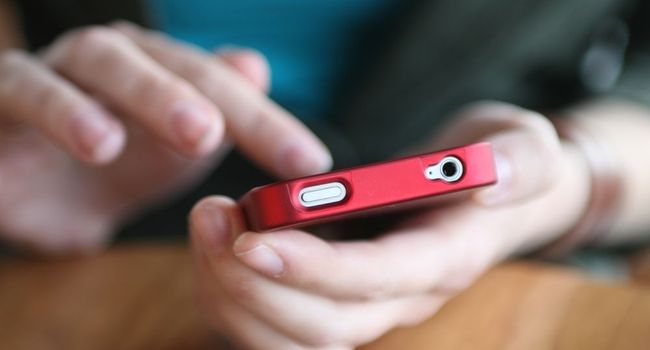 الافتاء تحرم نشر الرسائل التي تحذر