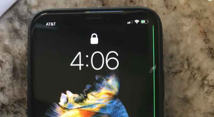 أول عيوب ’آيفون X‘.. احذر الخط