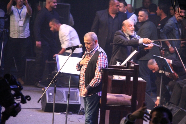 سلطان الطرب يشعل صالة الارينا بجامعة