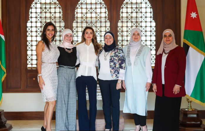 الملكة رانيا العبدالله تلتقي سيدات أردنيات