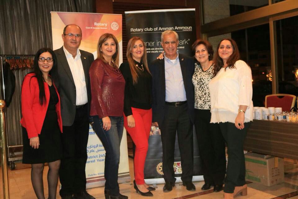 نادي روتاري عمون يقيم عشاء في