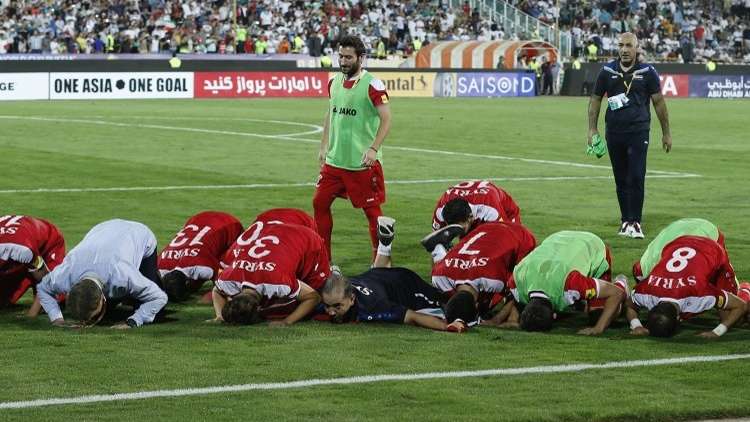 ثلاثة لاعبين عرب في قائمة 10