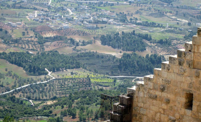 إنشاء 24 منزلا لاسر فقيرة في