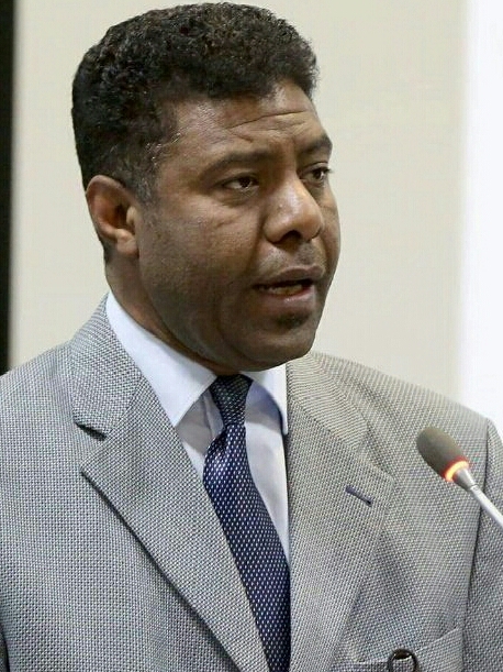 العشوش يكتب: الشباب والمخدرات