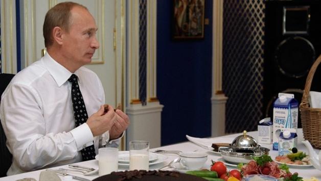 بوتين يحذر شعبه من هذا الطعام