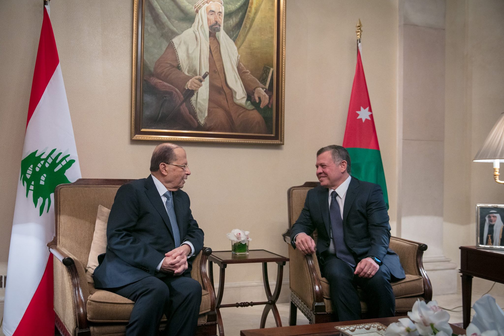 الملك يهنئ الرئيس اللبناني
