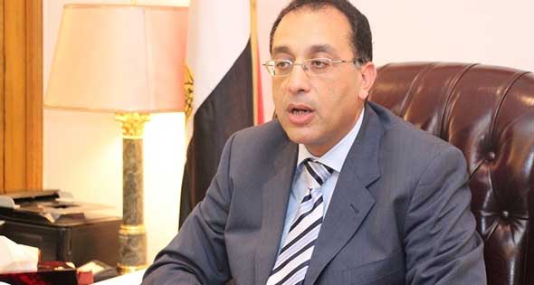 السيسي يكلف وزير الإسكان بأعمال رئيس