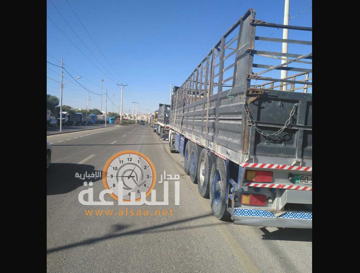 أصحاب الشاحنات في الكرك يعاودون الاضراب: