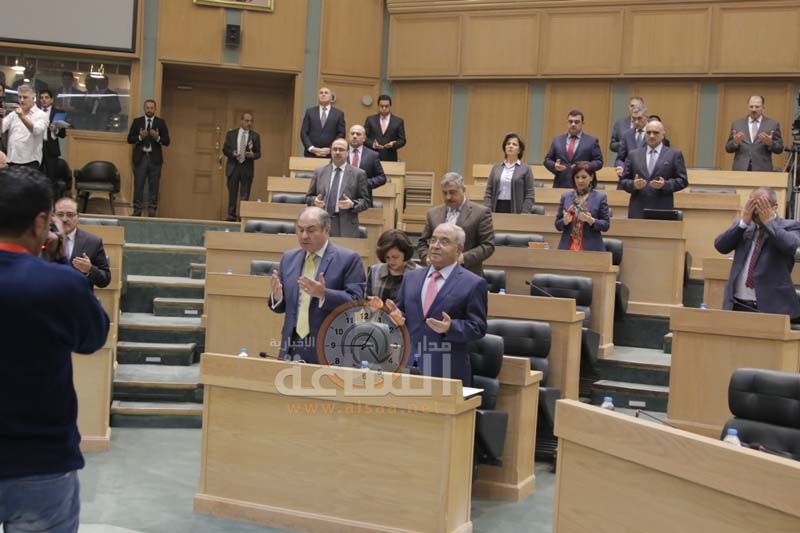 النواب يبدأون جلسة الثلاثاء بقراءة الفاتحة