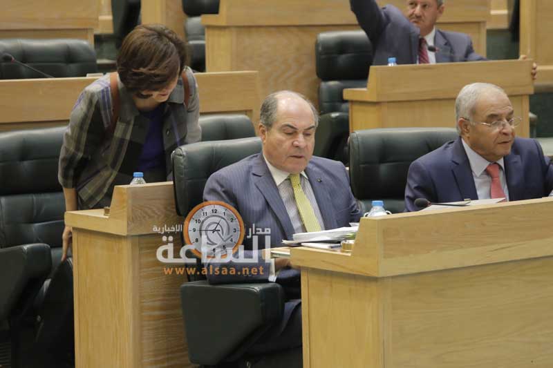 جلسة رقابية للنواب وتحويل أسئلة نيابية