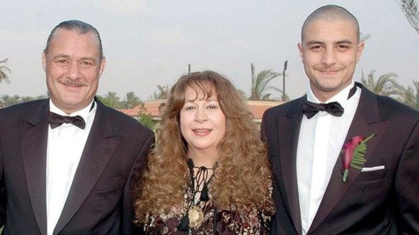 سمية الألفي تكشف تفاصيل خيانة الفيشاوي