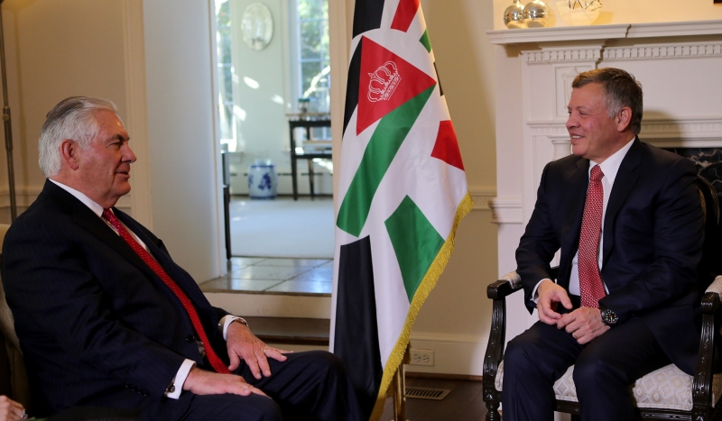 الملك يعقد لقاءات في الكونغرس ويلتقي